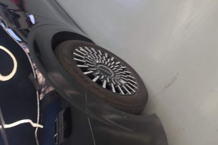 Used Zeekr 009 2022 WE Edition Left Front Wheel Hub