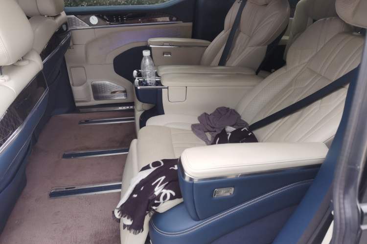 Used Zeekr 009 2022 WE Edition Left Rear Seat