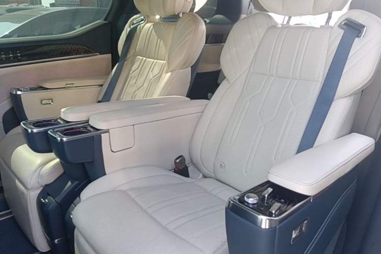 Used Zeekr 009 2022 ME Edition Left Rear Seat