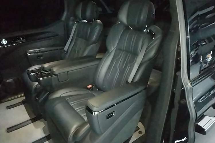 Used Zeekr 009 2022 Revised WE Version Left Rear Seat