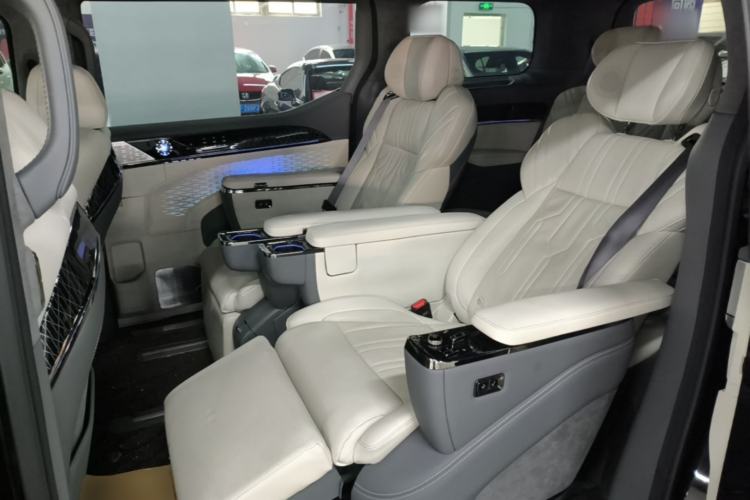 Used Zeekr 009 2022 Revised WE Version Left Rear Seat