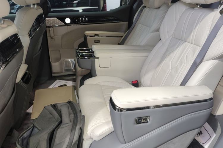 Used Zeekr 009 2022 ME Edition Left Rear Seat