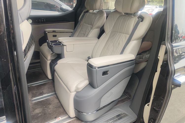 Used Zeekr 009 2022 WE Edition Left Rear Seat