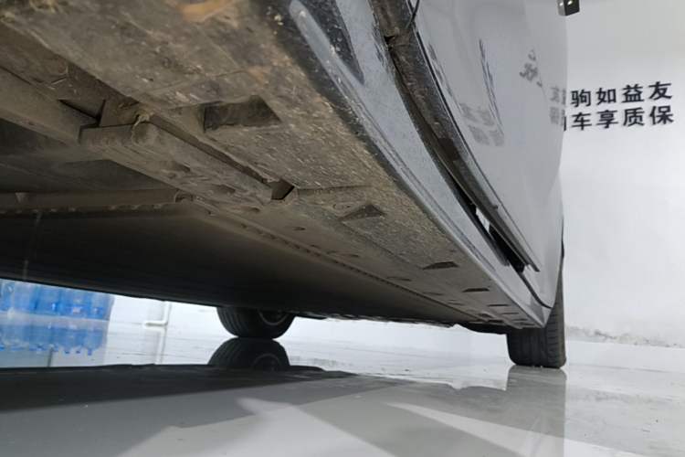 Used Zeekr 009 2022 ME Edition Left Side Sill