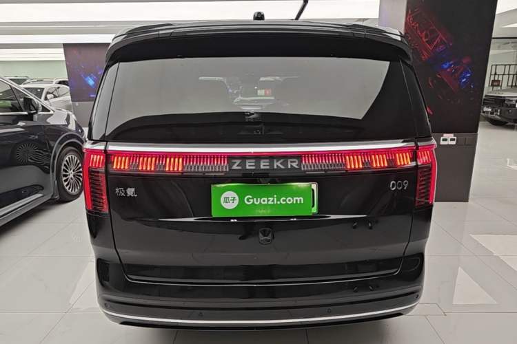 Used Zeekr 009 2022 WE Edition Rear