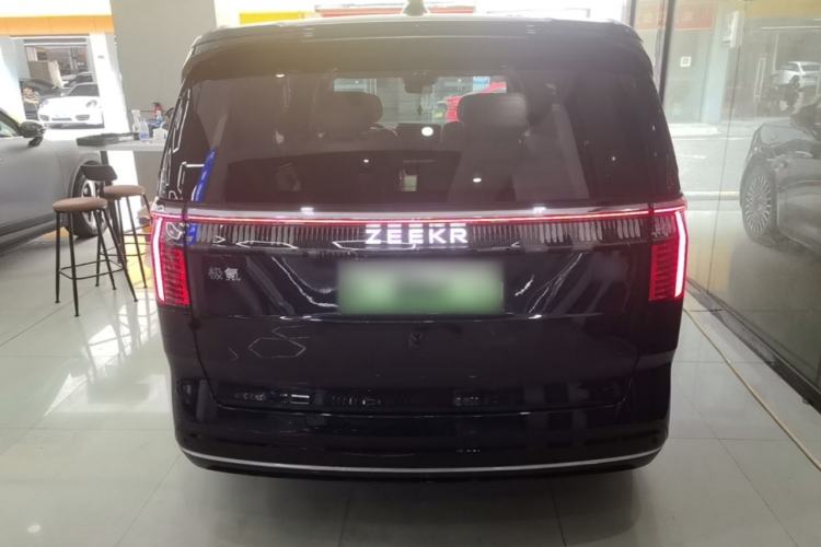 Used Zeekr 009 2022 WE Edition Rear