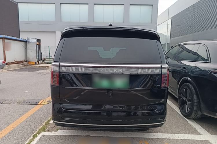 Used Zeekr 009 2022 WE Edition Rear