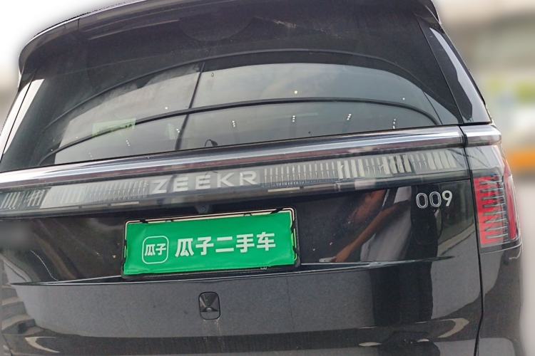 Used Zeekr 009 2022 WE Edition Rear