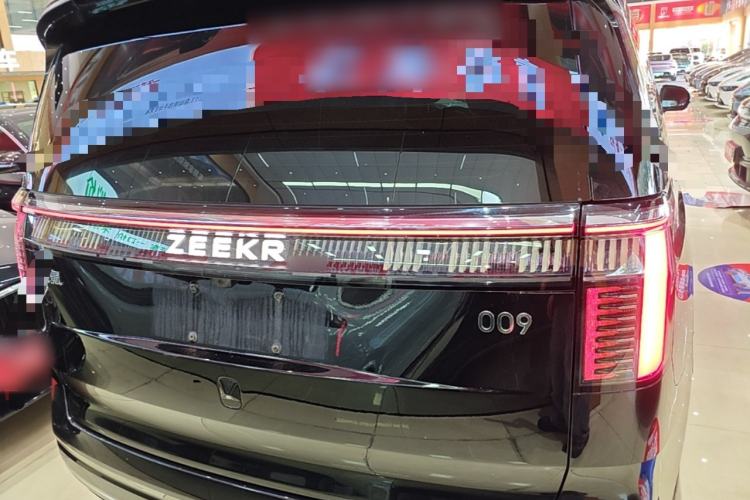 Used Zeekr 009 2022 WE Edition Rear