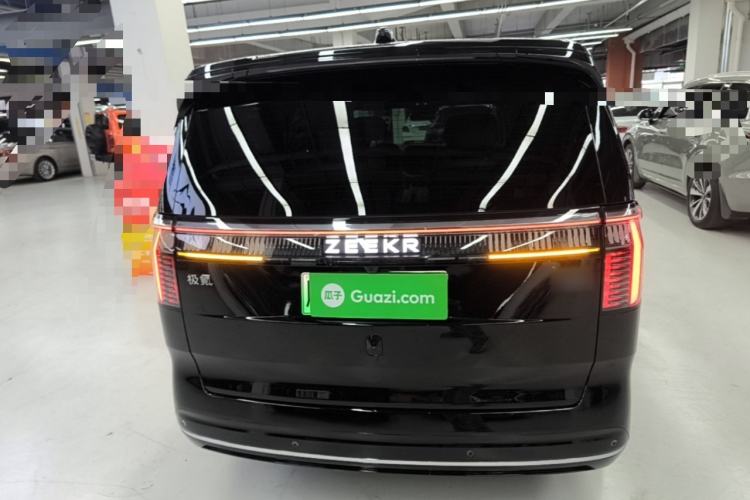 Used Zeekr 009 2022 ME Edition Rear