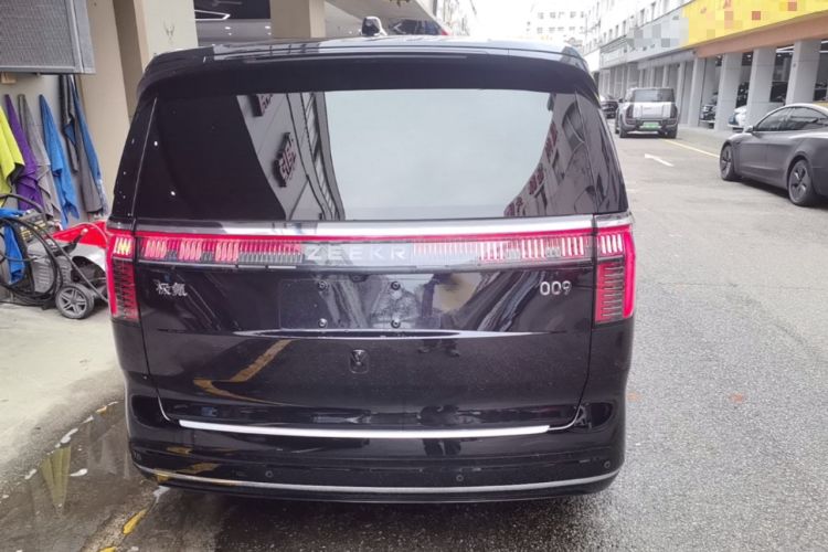 Used Zeekr 009 2022 WE Edition Rear