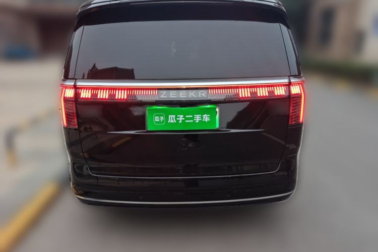 Used Zeekr 009 2022 WE Edition Rear