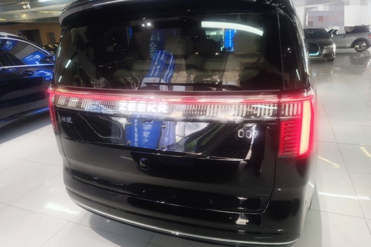Used Zeekr 009 2022 WE Edition Rear