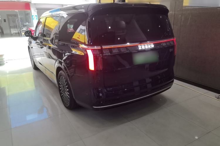 Used Zeekr 009 2022 WE Edition Rear Left 45 Deg