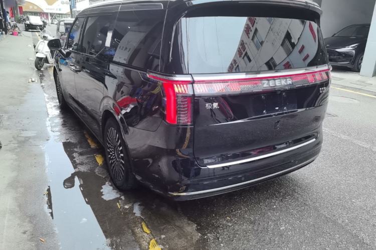 Used Zeekr 009 2022 WE Edition Rear Left 45 Deg
