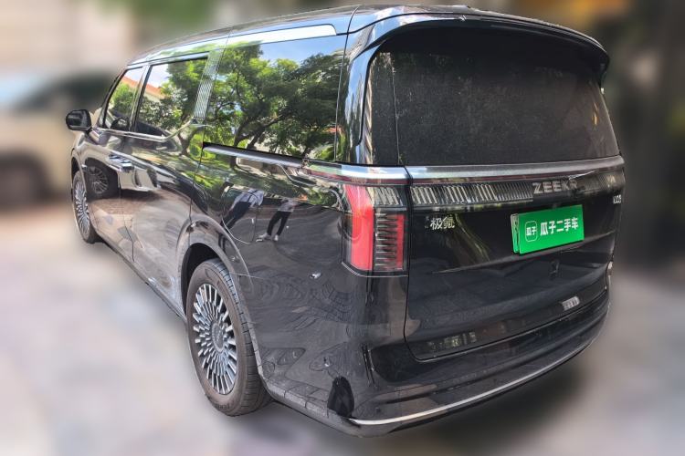 Used Zeekr 009 2022 WE Edition Rear Left 45 Deg