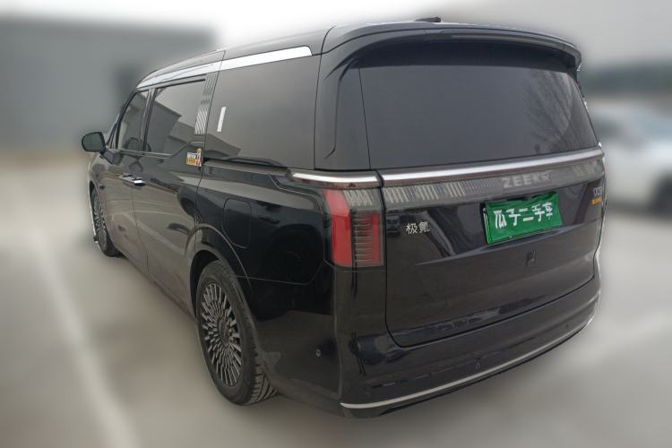 Used Zeekr 009 2022 WE Edition Rear Left 45 Deg