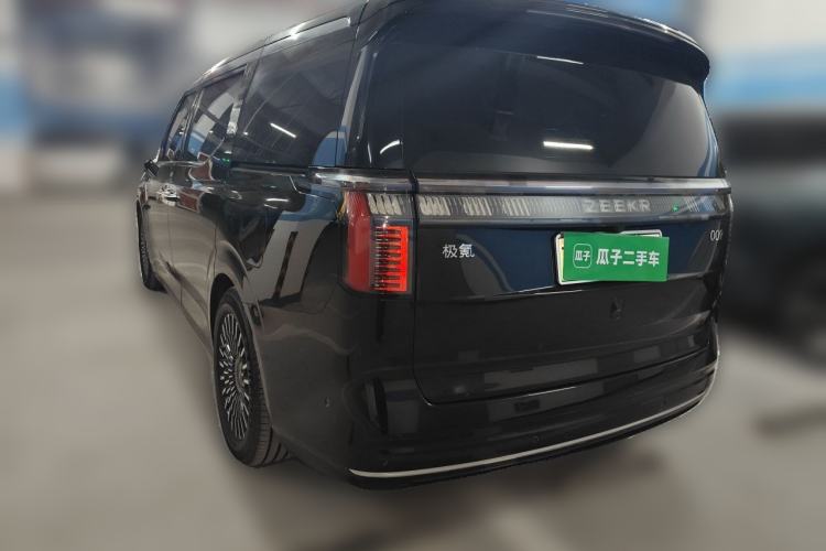 Used Zeekr 009 2022 ME Edition Rear Left 45 Deg