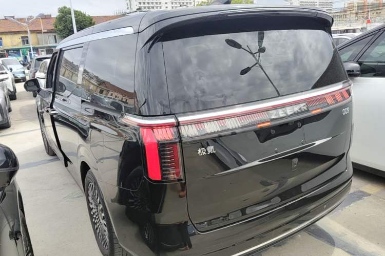 Used Zeekr 009 2022 WE Edition Rear Left 45 Deg