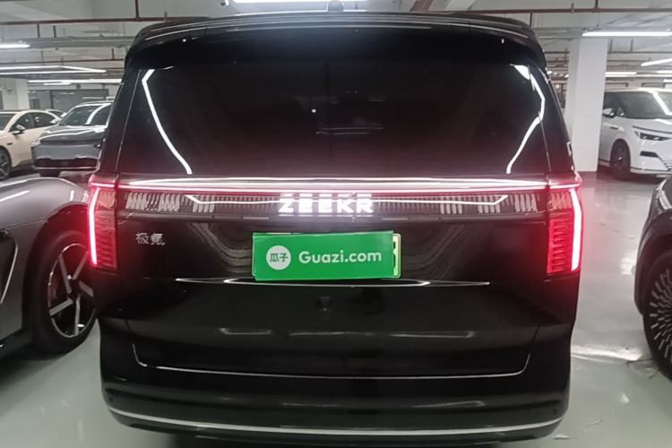 Used Zeekr 009 2022 WE Edition Rear
