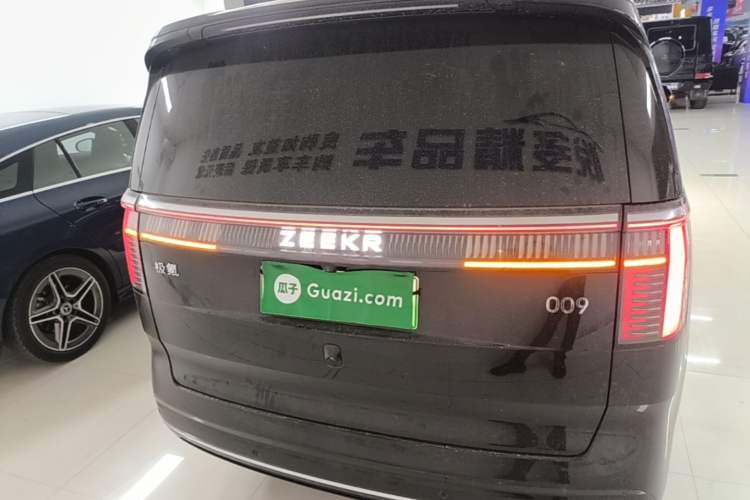 Used Zeekr 009 2022 ME Edition Rear