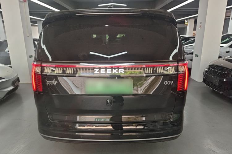 Used Zeekr 009 2022 WE Edition Rear