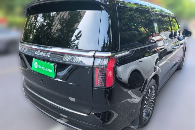 Used Zeekr 009 2022 WE Edition Rear Right 45 Deg