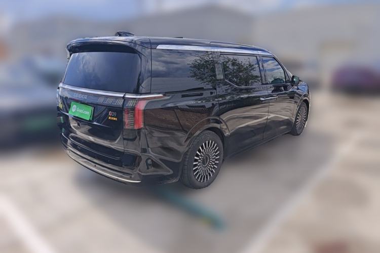 Used Zeekr 009 2022 WE Edition Rear Right 45 Deg