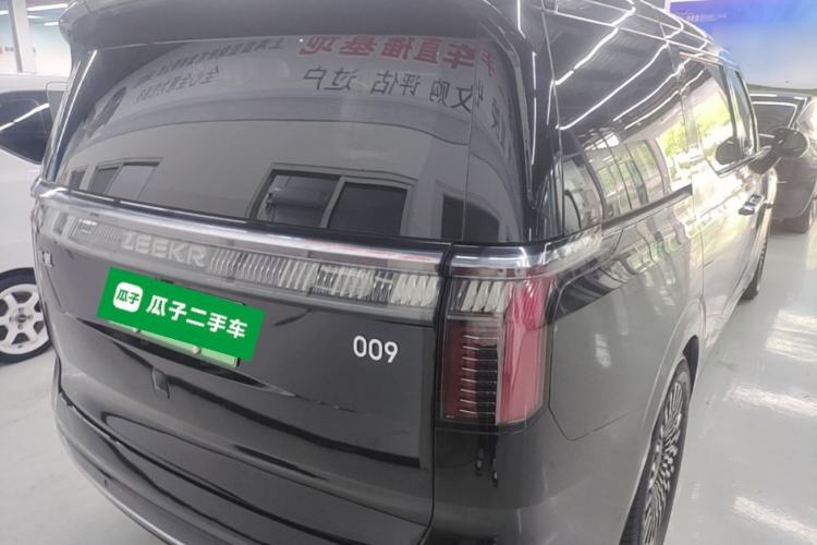 Used Zeekr 009 2022 WE Edition Rear Right 45 Deg