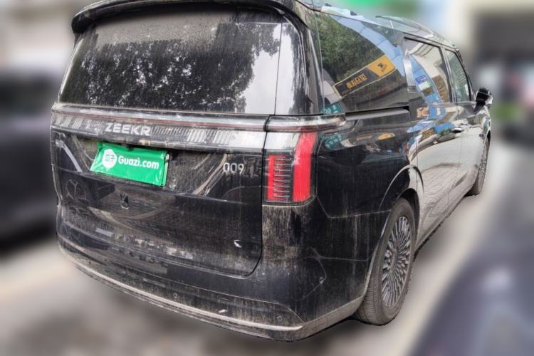 Used Zeekr 009 2022 WE Edition Rear Right 45 Deg