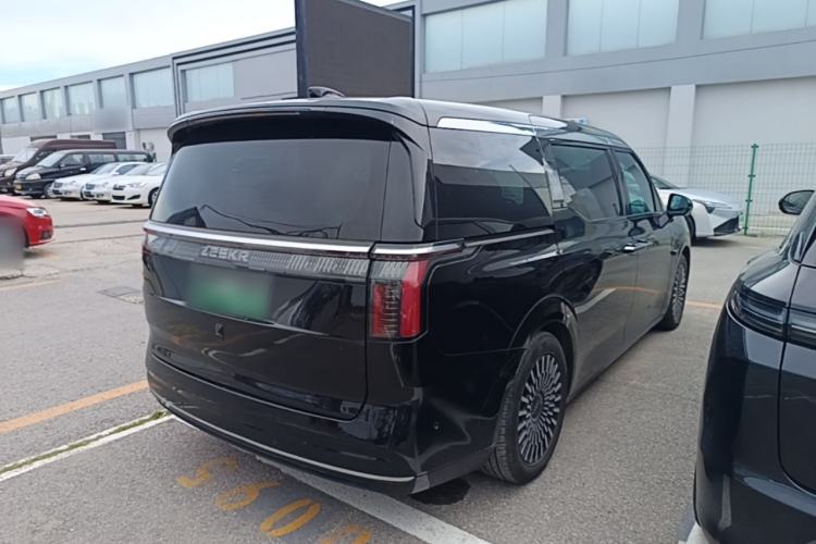Used Zeekr 009 2022 WE Edition Rear Right 45 Deg