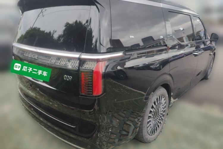 Used Zeekr 009 2022 WE Edition Rear Right 45 Deg