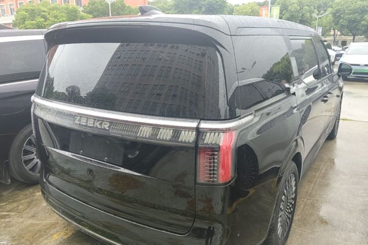 Used Zeekr 009 2022 WE Edition Rear Right 45 Deg