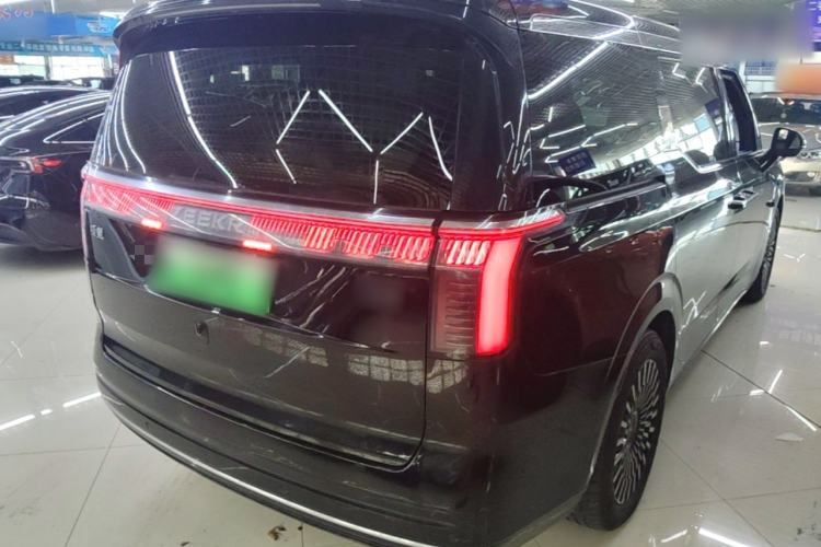 Used Zeekr 009 2022 WE Edition Rear Right 45 Deg