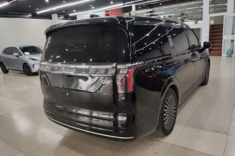 Used Zeekr 009 2022 WE Edition Rear Right 45 Deg