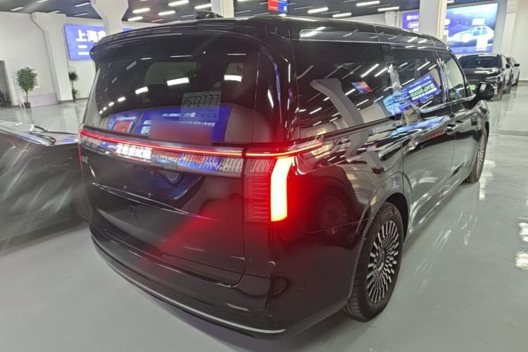 Used Zeekr 009 2022 WE Edition Rear Right 45 Deg