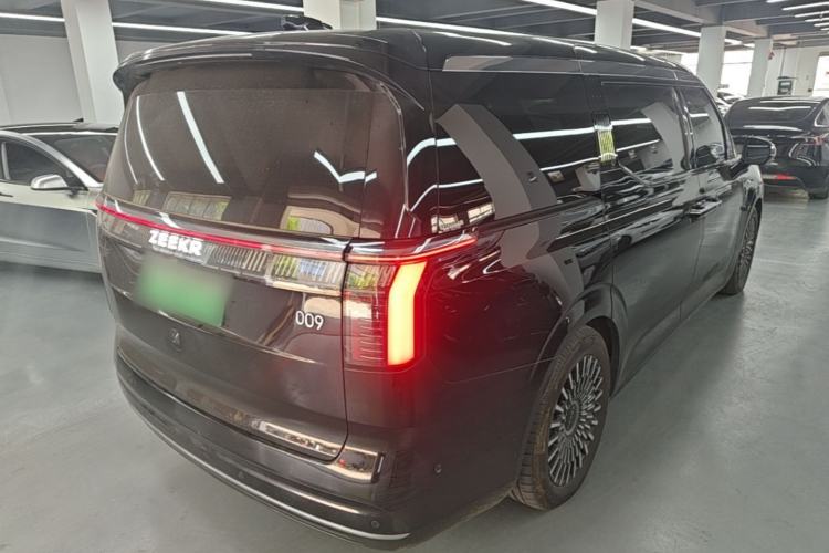 Used Zeekr 009 2022 WE Edition Rear Right 45 Deg