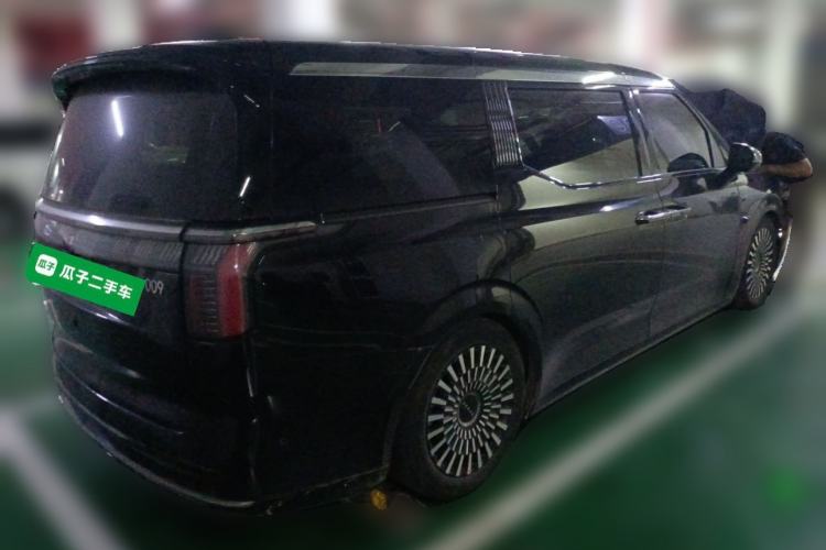 Used Zeekr 009 2022 WE Edition Rear Right 45 Deg