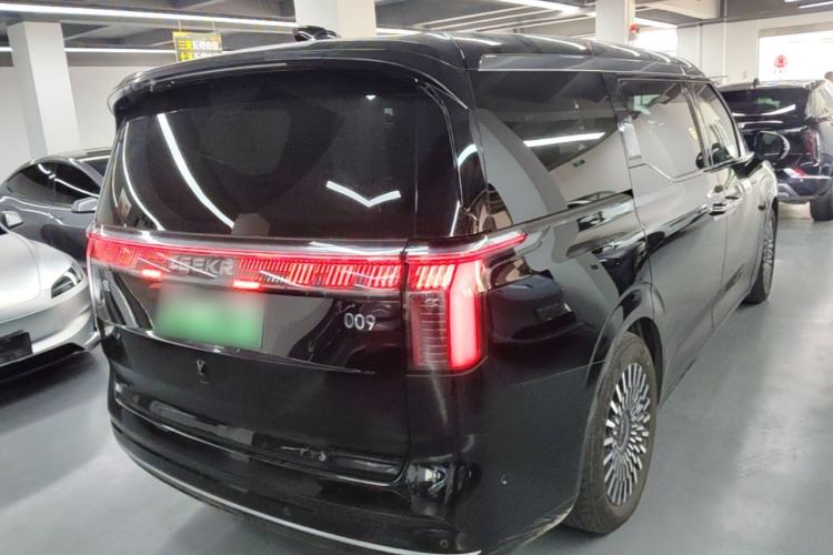Used Zeekr 009 2022 WE Edition Rear Right 45 Deg