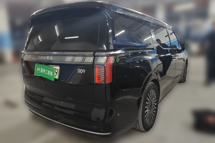 Used Zeekr 009 2022 ME Edition Rear Right 45 Deg
