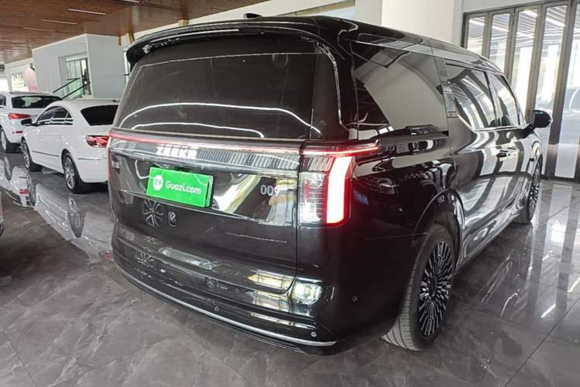 Used Zeekr 009 2022 ME Edition Rear Right 45 Deg