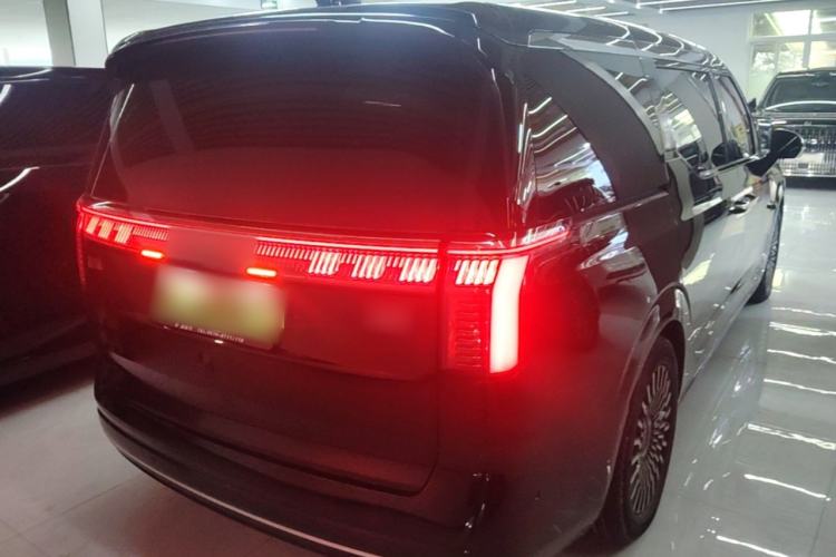 Used Zeekr 009 2022 WE Edition Rear Right 45 Deg
