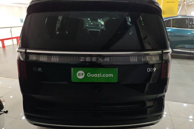 Used Zeekr 009 2022 WE Edition Rear