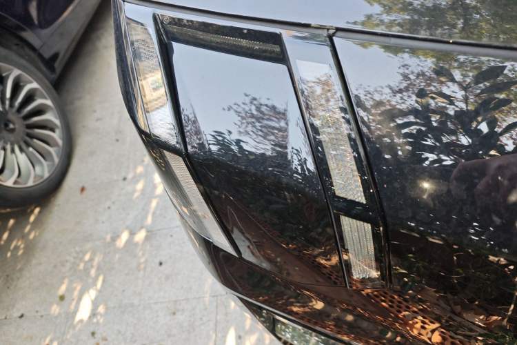 Used Zeekr 009 2022 WE Edition Right Front Headlight
