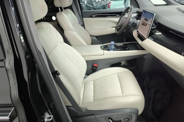 Used Zeekr 009 2022 Revised WE Version Right Front Seat