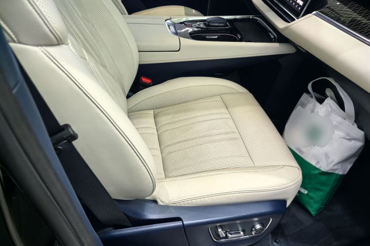 Used Zeekr 009 2022 Revised WE Version Right Front Seat