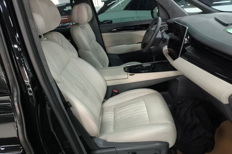 Used Zeekr 009 2022 Revised WE Version Right Front Seat