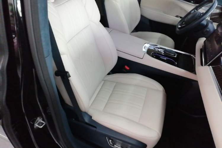 Used Zeekr 009 2022 Revised Model ME Edition Right Front Seat
