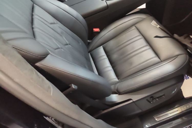 Used Zeekr 009 2022 WE Edition Right Front Seat