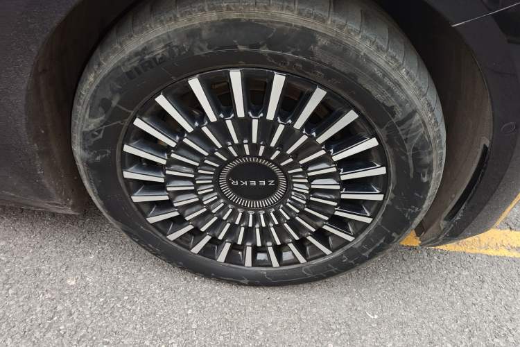 Used Zeekr 009 2022 WE Edition Right Front Wheel Hub